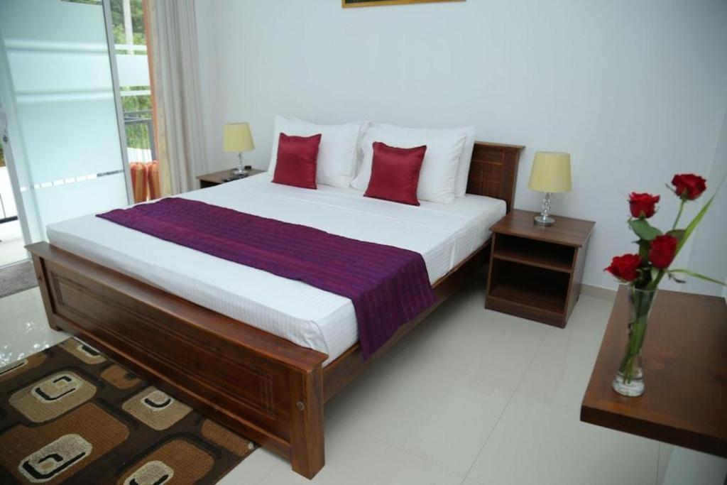 Nelinsa Residence Kandy Eksteriør bilde
