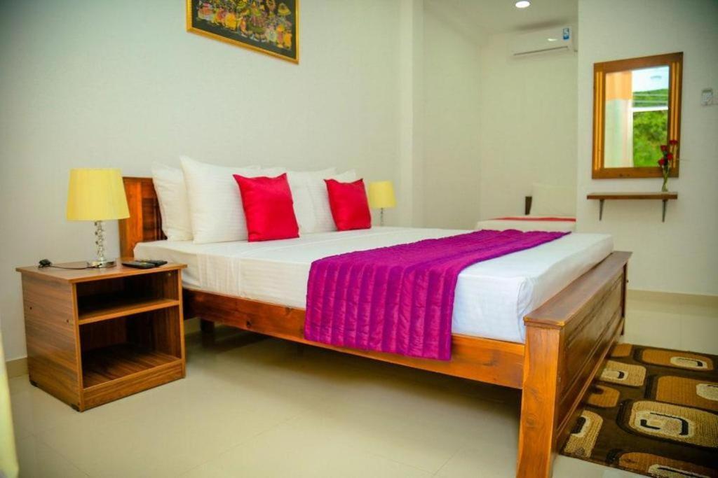 Nelinsa Residence Kandy Eksteriør bilde