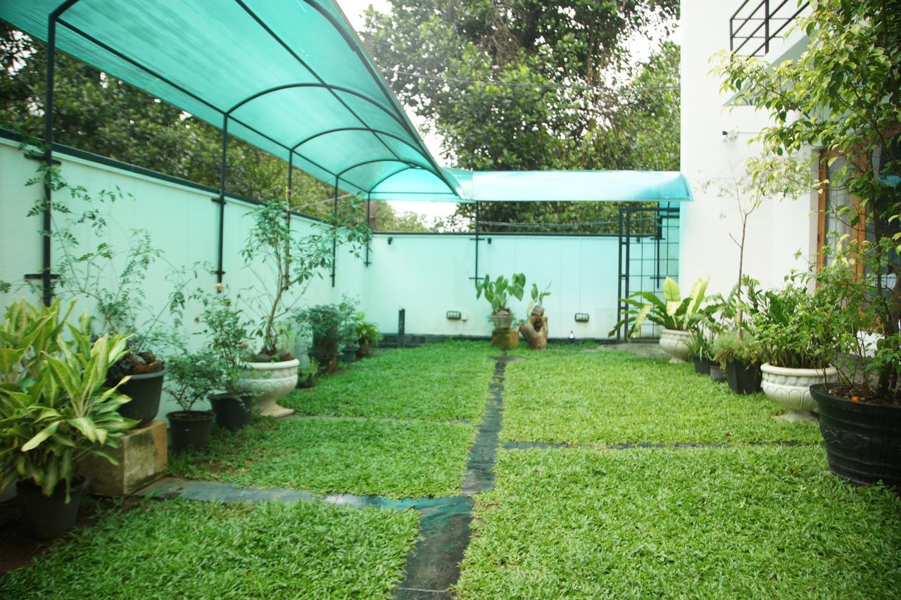 Nelinsa Residence Kandy Eksteriør bilde